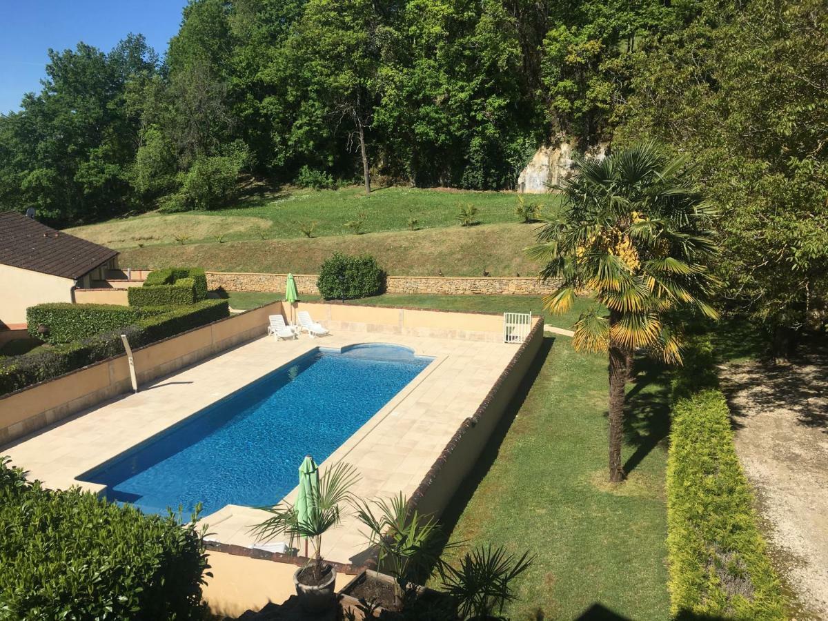 Gite à Sarlat avec piscine Extérieur photo